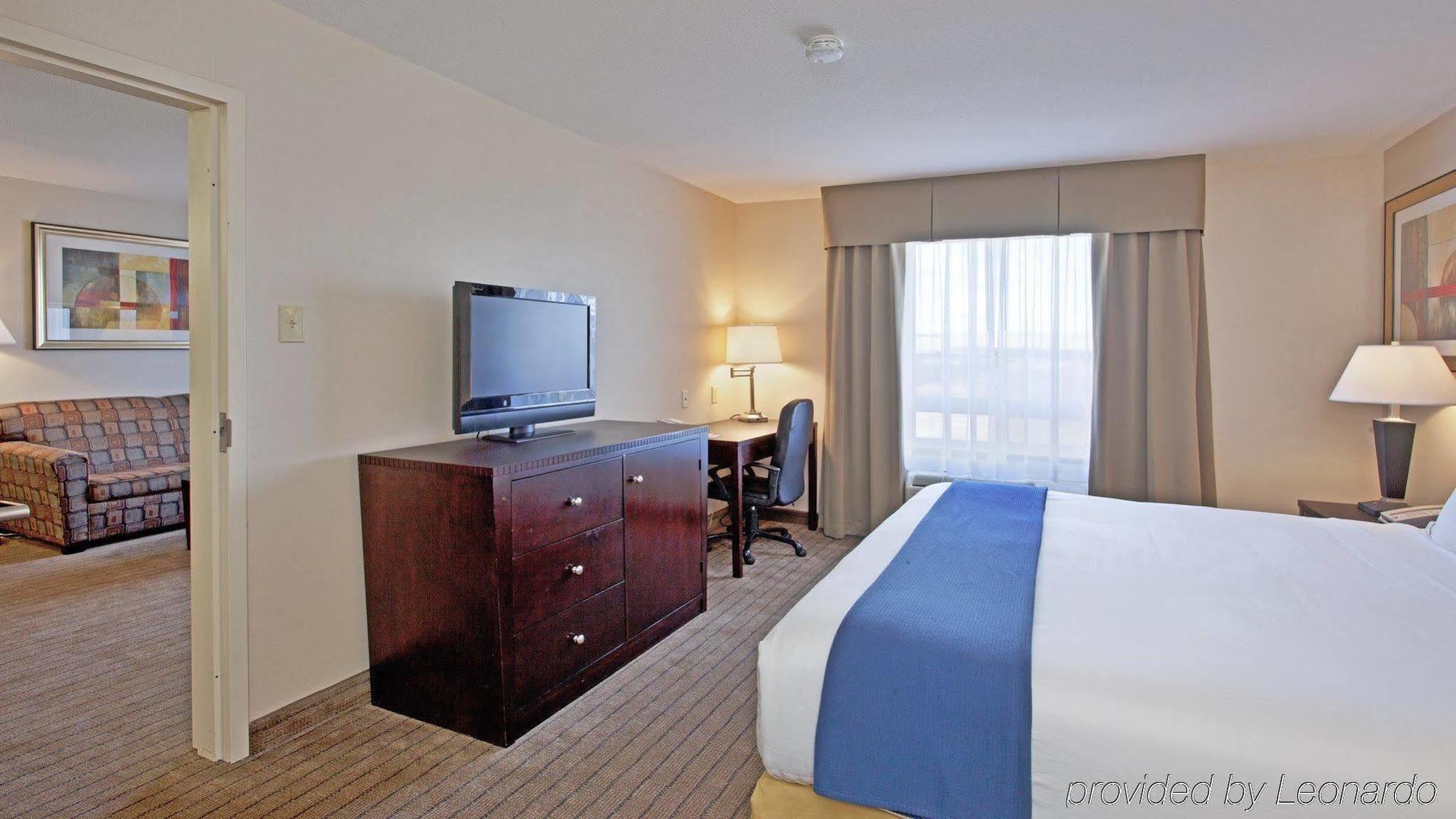 Holiday Inn Express Hotel & Suites Swift Current By Ihg Værelse billede